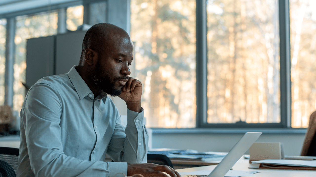 How to build a reliable PEP screening process with Laboremus